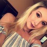 Alyssa Bott's Instagram, Twitter & Facebook