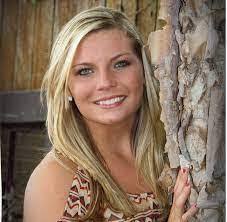 Laura Burdett's Instagram, Twitter & Facebook