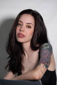 Raquel Reilly's Instagram, Twitter & Facebook