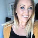 Melody Blanchette's Instagram, Twitter & Facebook