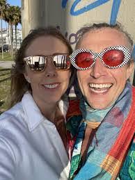 Diane Trott's Instagram, Twitter & Facebook