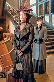 Nora began acting in television and film while she was a student at the berlin arts university, where she graduated in 2007. Dokudrama Um Mata Hari Tanz Die Spionage Medien Gesellschaft Tagesspiegel