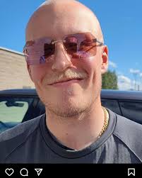 Patrik Laine seems to be loving life these days. As for me, third week  without Twitter. Not a word from support yet. But