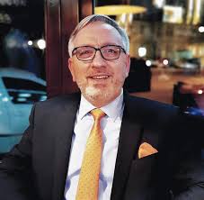 Buna ziua , va rog sa ma lamuriti la doua aspescte privind pensia de boala 1. Juristul Ion Dumitru Doctor In Drept Expert In Sisteme De Pensii Pensia E Un Drept Reglementat Prin Legi Si Garantat Prin ConstituÅ£ie Nu O PomanÄ Din Mila Nu Stiu Cui Ziarul