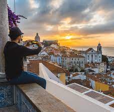 If you are travelling to portugal you must fill in the mandatory form. Alternativ Portugal Zerfallt In Zwei Lander Europawahlen Warum Portugal Im Kampf Gegen Populisten Erfolg Hat Welt