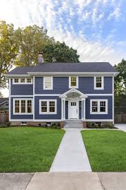 Whether you want inspiration for planning an exterior home renovation or are building a designer exterior home from scratch, houzz has 17,434 images from the best designers, decorators, and architects in the country, including gordon architecture, inc. Color Spotlight Deep Ocean