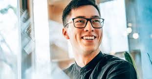 Jayne Keller's Instagram, Twitter & Facebook