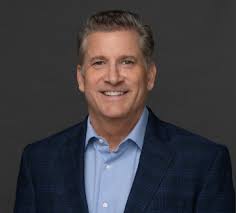 Our Team: Meet the Experts Online