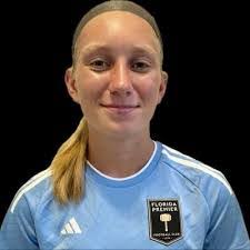 Leila Alvarez's Instagram, Twitter & Facebook