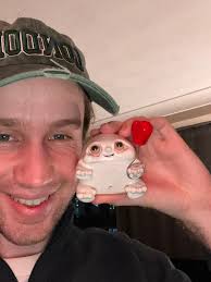 guys what's his name (i need help) !! got a little lonely