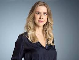 O telejornal chamará expresso cnn, a versão em português do the express, apresentado pelo jornalista richard quest, na cnn internacional. Apos Pedir Demissao E Depois Voltar Gabriela Prioli Poe Cnn A Frente Da Globonews Em Audiencia Oitomeia