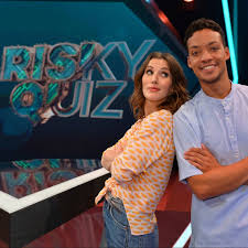 Can't decide what to dive into? Tv Kritik Risky Quiz Neue Prosieben Comedy Gameshow Mit Jeannine Michaelsen Und Aurel Mertz Unterhaltsamer Showmix Mit Besonderem Kniff Ab Heute Abend Tv Wunschliste