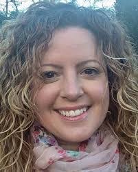 Natasha Devine's Instagram, Twitter & Facebook