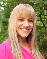 Erin Fish's Instagram, Twitter & Facebook