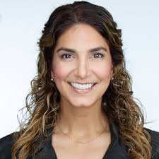 Sahar Shirazi's Instagram, Twitter & Facebook