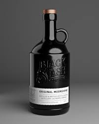Black Stash Bottle Design Packaging Whiskey Packaging Creative Packaging Design