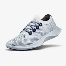 With a hybrid upper for breathability and encap technology for comfort, this classic running shoe continues the new balance legacy of great performance and iconic style making it one of the best running shoes for men out there. 14 Best Sustainable Running Shoe Brands For 2021 Ecothes