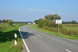 Wenn es die witterung erfordert), wenn mehr als 50 km/h gefahren werden darf und die straßenbeleuchtung nicht ausreicht (d.h. Abblendlicht Wikipedia