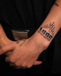 Which is perhaps why most. 10 Amazing 1990 Tattoo Designs With Celebrities Body Art Guru