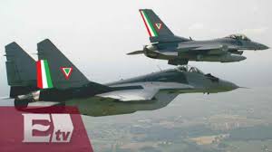 Piloto fuerza aérea mexicana.jpg 482 × 595; Espectacular Demostracion Aerea Para Los 100 Anos De La Fuerza Aerea Mexicana Vianey Esquinca Youtube