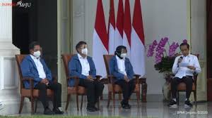 Bau tangan partai politik dan kepentingan di belakang menteri baru. Reshuffle Kabinet Indonesia Maju Jokowi Tunjuk Mendag Era Sby Muhammad Lutfi Kembali Ke Kabinet Tribunnewswiki Com Mobile
