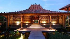 Rumah joglo merupakan satu dari sekian banyak. Keunikan Rumah Adat Joglo Dan Bagiannya Yang Belum Banyak Diketahui