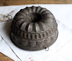 Antique Metal Bundt Tin Large French Kouglof Brioche Cake Mold Etsy Antique Metal Antiques Cake Baking Pans