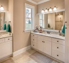 I've put together some layouts to inspire a design to work for your situation. Pros And Cons Of Jack And Jill Bathrooms Custom Home Group