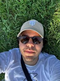 Hey everyone! I'm looking to move into a room rated at $1100-1250  preferably in the Mission, Haight/Cole Valley, or North Beach starting in  late May or June but I am flexible. I