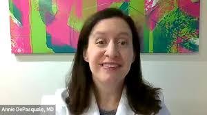 Karla Worthington's Instagram, Twitter & Facebook