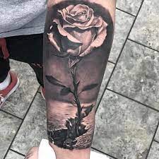 162 likes · 1 talking about this · 33 were here. Different Take On This Rosetattoo Done By Allenbracknell Cool Shoulder Tattoos Traditional Rose Tattoos Rose Tattoos