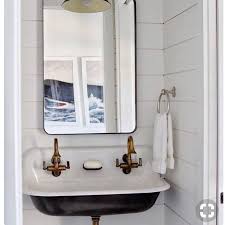 modern farmhouse bathroom
