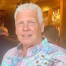 So Looking forward to arriving Saturday, but like to stay in and sort  ourselves out, Looking for live bands for the Sunday night