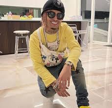 Similarly, she also attended the university of southern california. Lil Pump Net Worth Wiki Girlfriend House Family Education Height