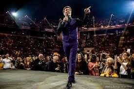 Tony carreira anunciou o seu regresso aos palcos depois de um afastamento na sequência da trágica morte da filha mais. Tony Carreira As Fotos Do Concerto De Despedida No Altice Arena Mip Musica