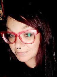 Sasha Ford's Instagram, Twitter & Facebook