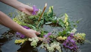 Свято купайла відбувалося саме в. U Shveciyi Vidznachat Svyato Ivana Kupala
