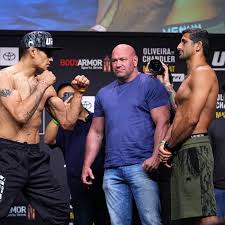 Grappling exchanges betweem beneil dariush vs carlos diego ferreira. Ebww4wvnlsqv8m