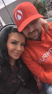 Chris Berte's Instagram, Twitter & Facebook