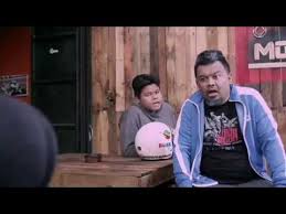 Free watch tonton download minah moto (2017) full movie malay torrent streaming kepala bergetar pencuri movie tapaw sub dfm2u geng movie bukan. Aksi Tonggek Dayana Roza Atas Rxz Dalam Filem Minah Moto 2017 Youtube