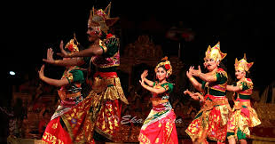 Tari kecak disebut juga dengan tari sang hyang yang dilakukan saat upacara keagamaan. Pengertian Jenis Jenis Unsur Unsur Dan Cara Memperagakan Tari Kreasi
