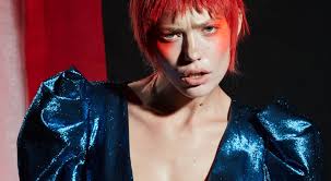 Er verließ seine familie für die freundin seiner ehefrau. The Metallic Clothing Trend 8 Tips For Pulling It Off