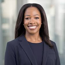 Carrie Montgomery's Instagram, Twitter & Facebook