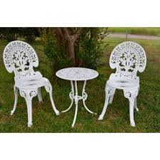 Indoor or outdoor iron metal base and glass top pedestal dining or breakfast table. Cast Iron Patio Furniture Sets Ideas On Foter