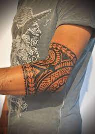 40 Meaningful Maori Tattoo Designs For Inspiration Buzz16 Tribal Tattoos Maori Tattoo Designs Elbow Tattoos
