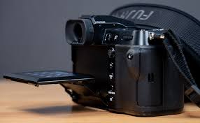 The possibilities offered by this type of equipment are huge, they can even detect cameras that are unplugged, using. Fujifilm Gfx 100s Review