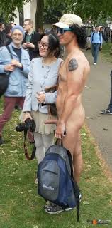 Public nudity photo cfnmadvrntures: grufti38: Cool die asiatische Tussi  lässt sich... Nude Tumblr Public Flashing Photo Feed