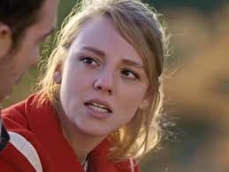 Plus belle la vie : Émilie en plein doute... Ce qui vous attend c ...