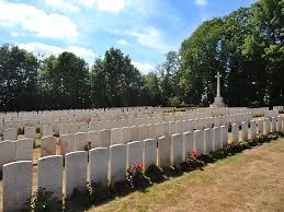 Villers-Faucon Communal Cemetery ...