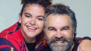 Sin duda alguna, la fotografía que más llamó al atención fue la que compartió itatí cantoral donde sale muy abrazada a la joven, ambas están sonriendo a la cámara y comparten un momento bastante tierno, algo que la actriz deseó presumir en sus redes sociales, donde posteó la fotografía y se nota el. Lucerito Mijares Breaks The Networks Of Dancing Single Ladies Does He Withdraw From Music Photos